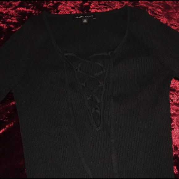 Kendall and Kylie lace up long sleeve black shirt - Picture 4 of 4